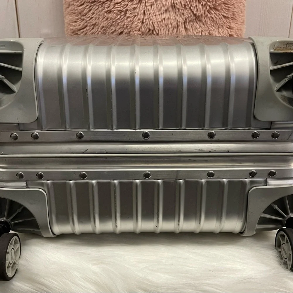 RIMOWA Silver Carry-On Spinner Luggage